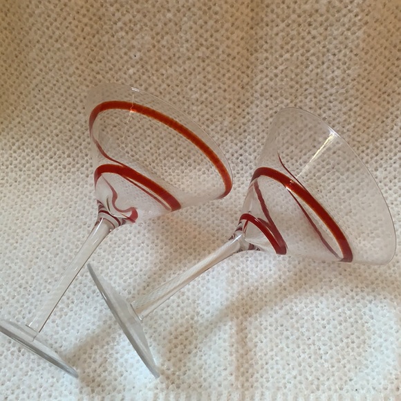 Red Swirl martini glasses - Picture 4 of 4
